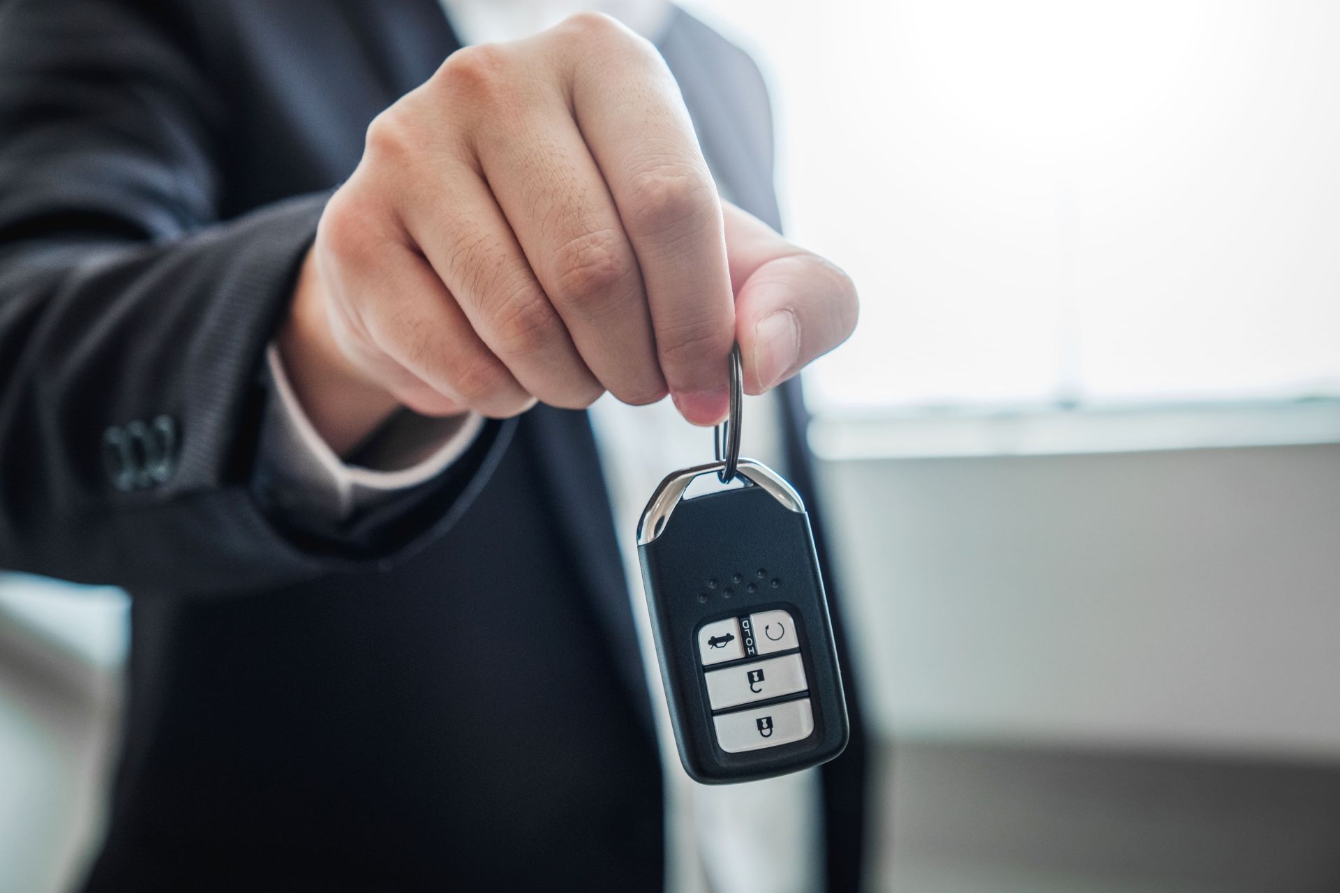 汽車貸款 5年還款，5.5%起，輕鬆按本攤還